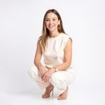 Sleek Essential Ivory Blouse - Image 3